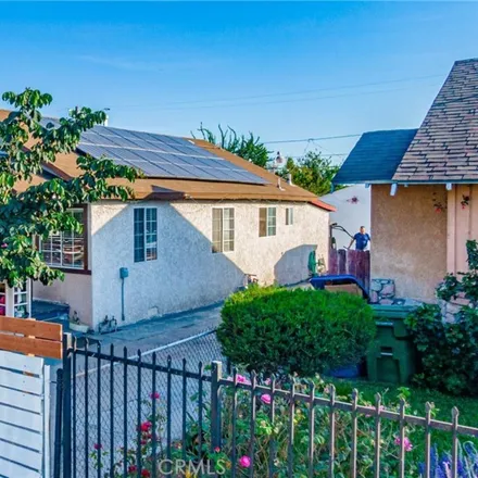 Image 3 - 906 East 105th Street, Los Angeles, CA 90002, USA - House for sale