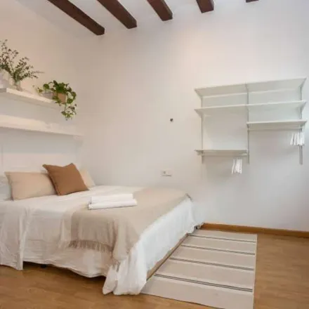 Image 9 - Carrer de les Carretes, 14, 08001 Barcelona, Spain - Apartment for rent