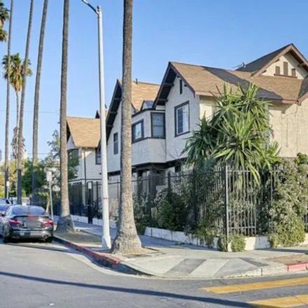 Buy this 1studio house on West 11th Street in Los Angeles, CA 90006