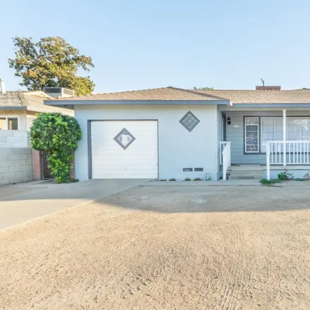 Buy this 3 bed house on Belle Terrace Avenue in City of Bakersfield, CA 93304