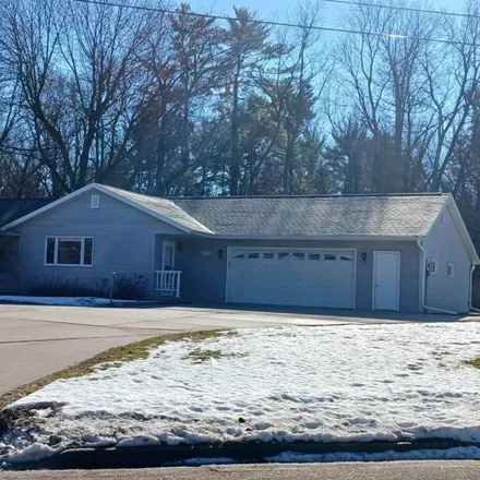 Buy this 3 bed house on 1747 Riverwood Lane in Wisconsin Rapids, WI 54494