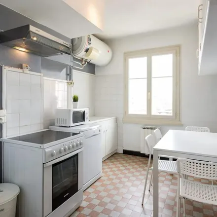 Image 6 - 50 Rue Saint-Maurice, 69008 Lyon, France - Apartment for rent
