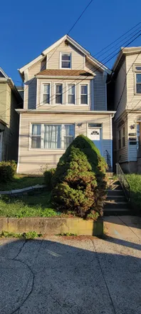 Buy this 1 bed condo on 480 Avenue E in Port Johnson, Bayonne