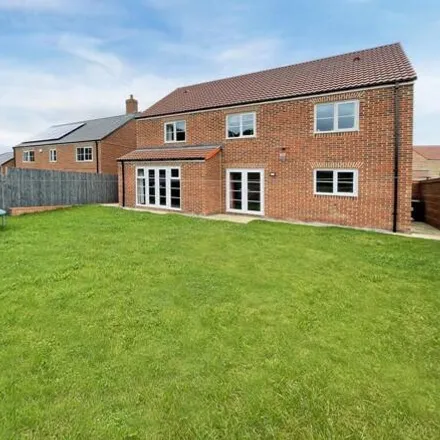 Image 3 - Love Lane, Hartlepool, TS22 5SD, United Kingdom - House for sale