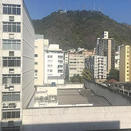 Buy this studio apartment on Rua Marechal Deodoro in Centro, Juiz de Fora - MG