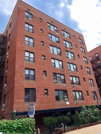 Buy this studio apartment on 83-30 Vietor Avenue in New York, NY 11373