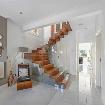 Image 5 - Queen Anne Avenue, Westmoreland Road, London, BR2 0TE, United Kingdom - House for sale