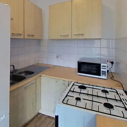 Rent this 1 bed apartment on Kelvinbridge in South Woodside Road, Queen's Cross