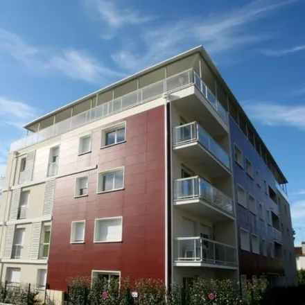 Rent this 2 bed apartment on 391 Boulevard du Cami-Salié in 64000 Pau, France