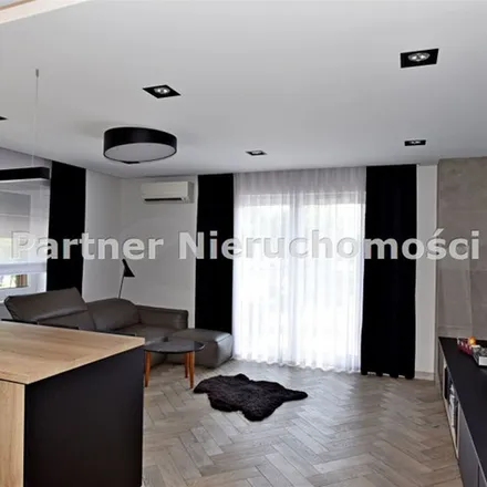 Rent this 3 bed apartment on Księdza Jerzego Popiełuszki 26 in 87-100 Toruń, Poland