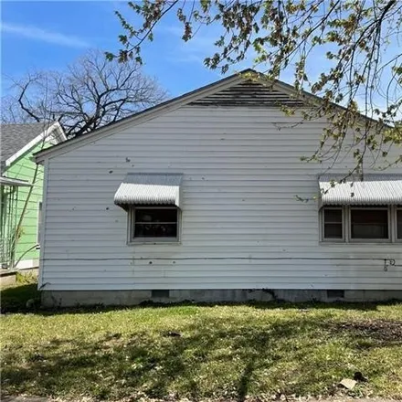 Buy this 2 bed house on 257 South Crawford Street in Fort Scott, KS 66701