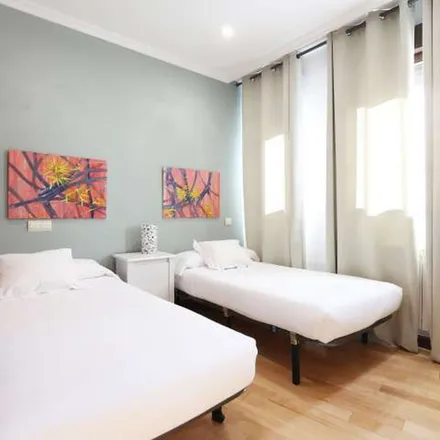 Rent this 2 bed apartment on Madrid in Calle de Valderribas, 81