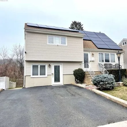 Buy this 3 bed house on 137 Arnot Place in Wood-Ridge, Bergen County