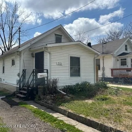 Buy this 2 bed house on 742 Randall Street in Lansing, MI 48906