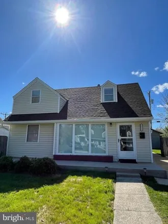 Rent this 4 bed house on 6618 Cavalier Drive in Belle Haven, Fairfax County