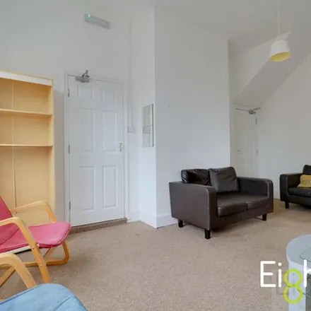 Rent this 6 bed townhouse on 49 Whippingham Road in Brighton, BN2 3PF