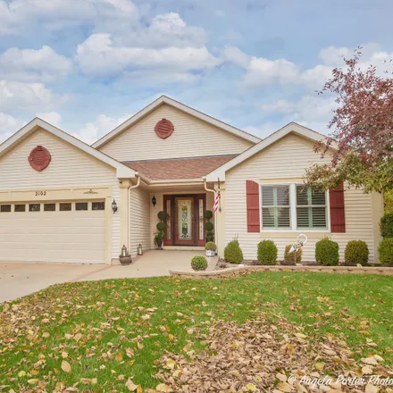 Image 1 - 2102 Spring Creek Lane, McHenry, IL 60050, USA - House for sale