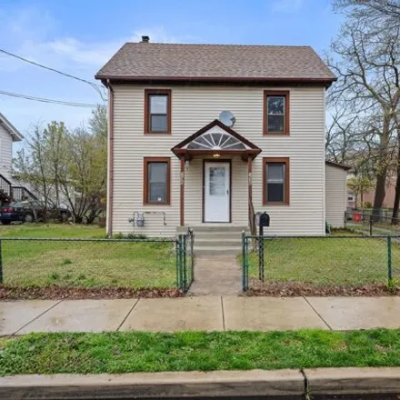 Buy this 5 bed house on 1555 Pine Street in Paulsboro, Gloucester County
