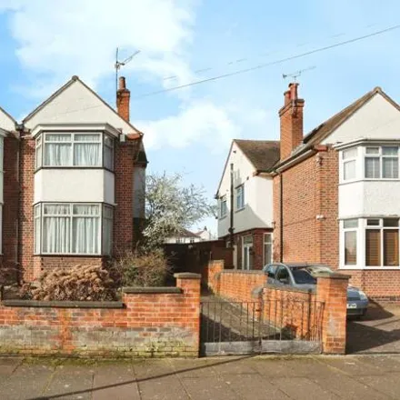 Buy this 3 bed duplex on 13 Gimson Road in Leicester, LE3 6DZ