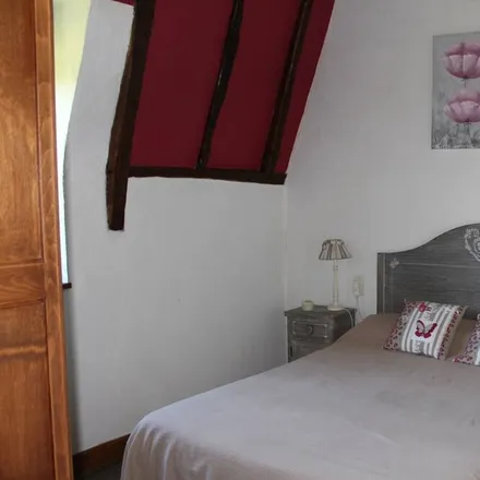 Rent this 2 bed townhouse on 46130 Gagnac-sur-Cère
