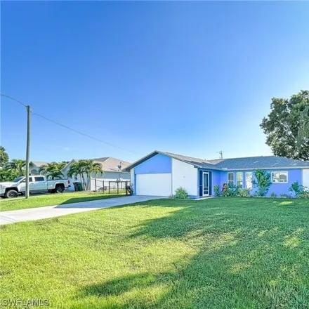 Rent this 3 bed house on 3461 Southwest 7th Avenue in Caloosahatchee (historical), Cape Coral