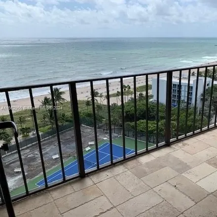 Image 5 - 95 Pine Avenue, Lauderdale-by-the-Sea, Broward County, FL 33308, USA - Condo for rent