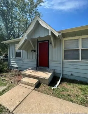 Buy this 4 bed house on 5716 North Detroit Avenue in Tulsa, OK 74126