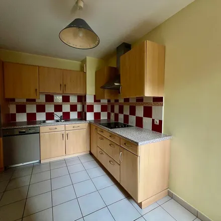 Rent this 3 bed apartment on 5 Chemin de Ronde in 69570 Dardilly, France