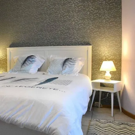 Rent this 2 bed apartment on Trois-Ponts in Place de la Gare 1, 4980 Trois-Ponts