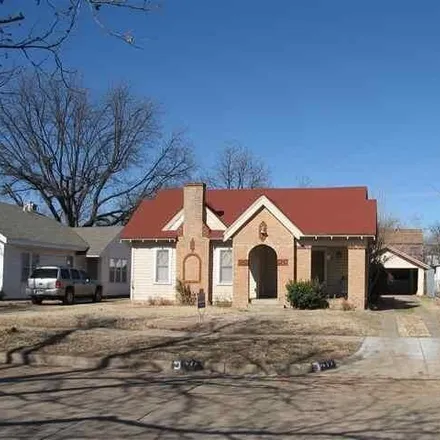 Rent this 2 bed house on 1612 Dayton Avenue in Wichita Falls, TX 76301