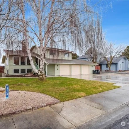 Image 4 - 807 Edgewater Lane, Moses Lake, WA 98837, USA - House for sale