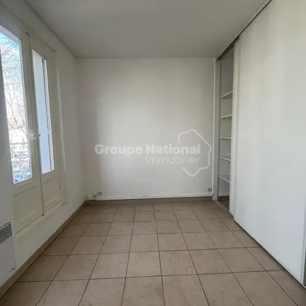 Image 5 - Fontenelle, Route de la Crau, 13200 Arles, France - Apartment for rent