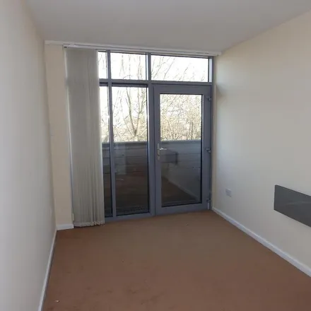 Image 6 - SB Wakefield, Ings Road, Wakefield, WF1 1RS, United Kingdom - Apartment for rent