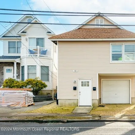 Buy this 4 bed house on 523 Brielle Road in Manasquan, Monmouth County