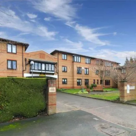 Rent this 2 bed apartment on Primrose Hill Service Station in Primrose Hill, Abbots Langley