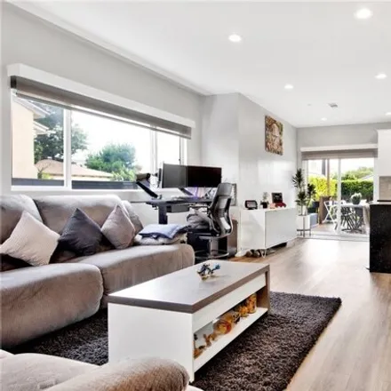 Image 3 - 12532 Indianapolis Street, Los Angeles, CA 90066, USA - House for sale