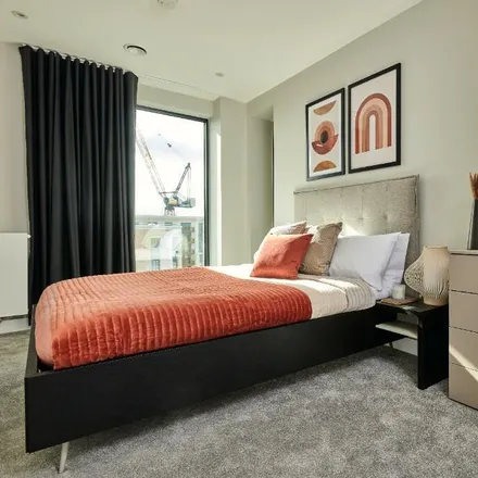 Rent this 2 bed apartment on unnamed road in Strand-on-the-Green, London