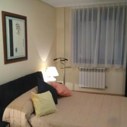 Image 4 - Calle Fray Ceferino, 37, 33001 Oviedo, Spain - Apartment for rent