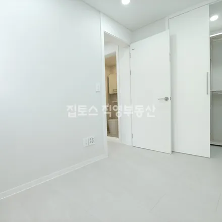 Image 2 - 서울특별시 마포구 서교동 247-205 - Apartment for rent