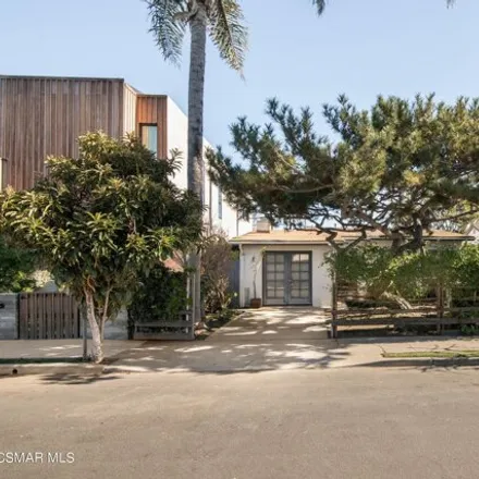 Buy this 2 bed house on 2460 Frey Avenue in Los Angeles, CA 90291
