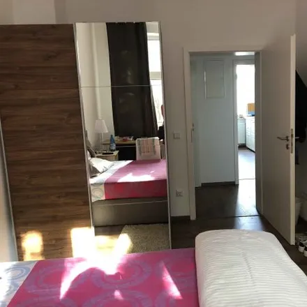 Rent this 3 bed room on Mainzer Landstraße 258 in 60326 Frankfurt, Germany
