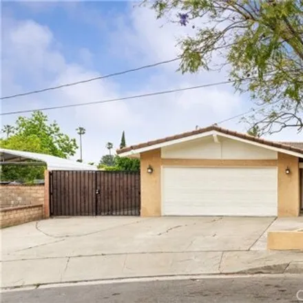 Buy this 3 bed house on Pinedale Avenue in Fontana, CA 92316
