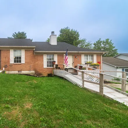 Image 2 - 414 Country Club Drive, Hampton Manor, Winchester, KY 40391, USA - Duplex for sale