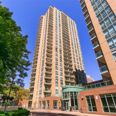 Image 3 - 43 Olive Avenue, Old Toronto, ON M6G 2R4, Canada - Apartment for rent