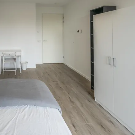 Rent this 3 bed room on Jan Duikerhof in 1112 ZC Diemen, Netherlands