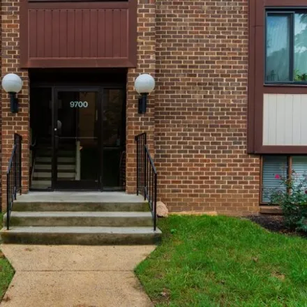 Rent this 3 bed condo on unnamed road in Oakton, VA 20030