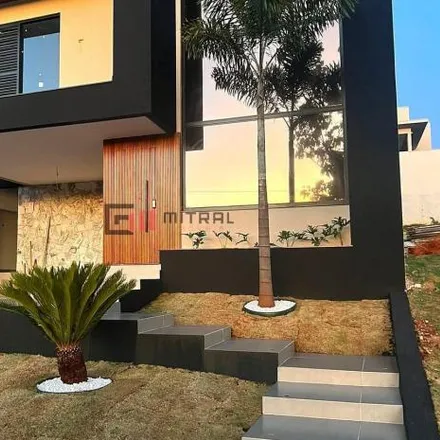 Buy this 3 bed house on Rua Maria Abucarub Antoun in Lon Rita, Londrina - PR