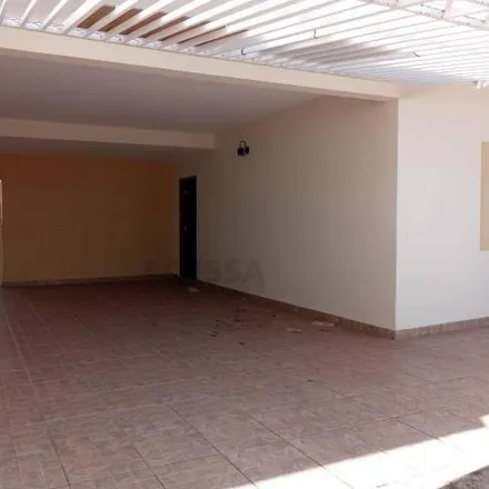 Buy this 2 bed house on Rua Doutor José Barbosa de Barros in Vila Maria, Botucatu - SP