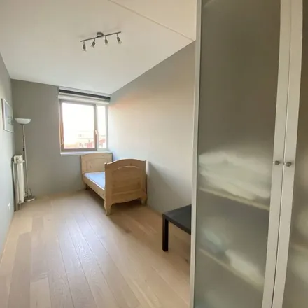 Rent this 3 bed apartment on Veilingstraat 69 in 3521 BE Utrecht, Netherlands