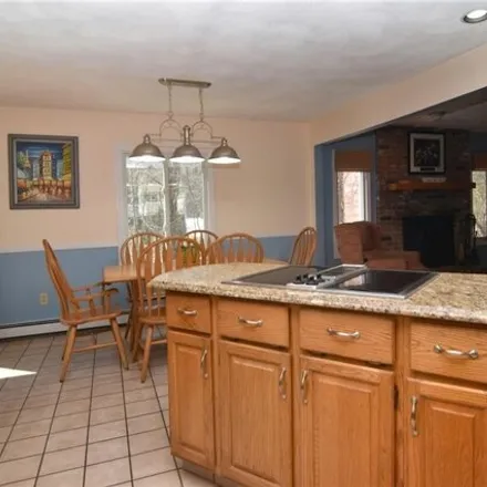 Image 7 - 111 Trout Brook Lane, Scituate, RI 02831, USA - House for sale